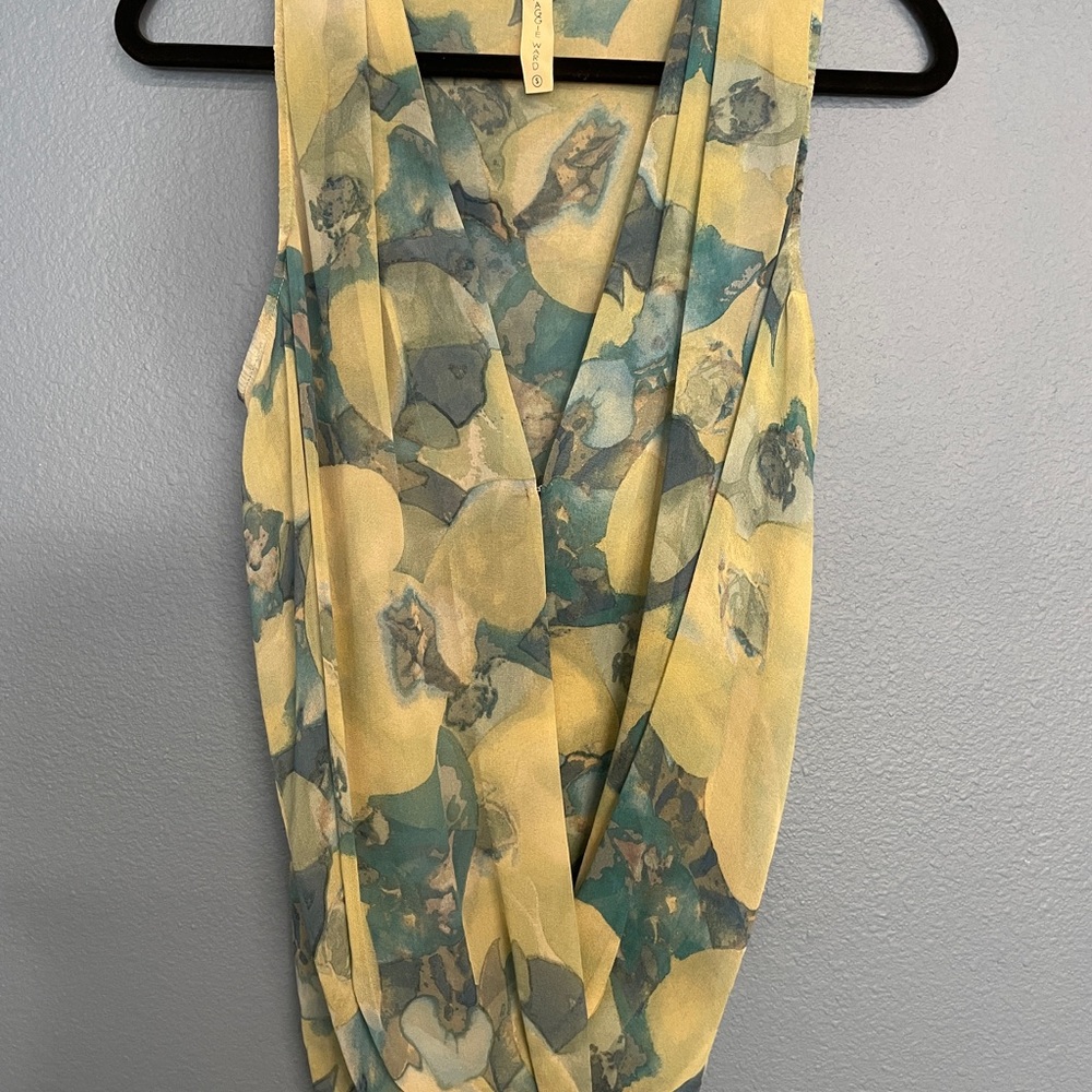 Small Flowered Blouse